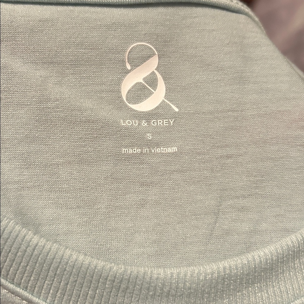 Lou & Grey Light Gray Pullover